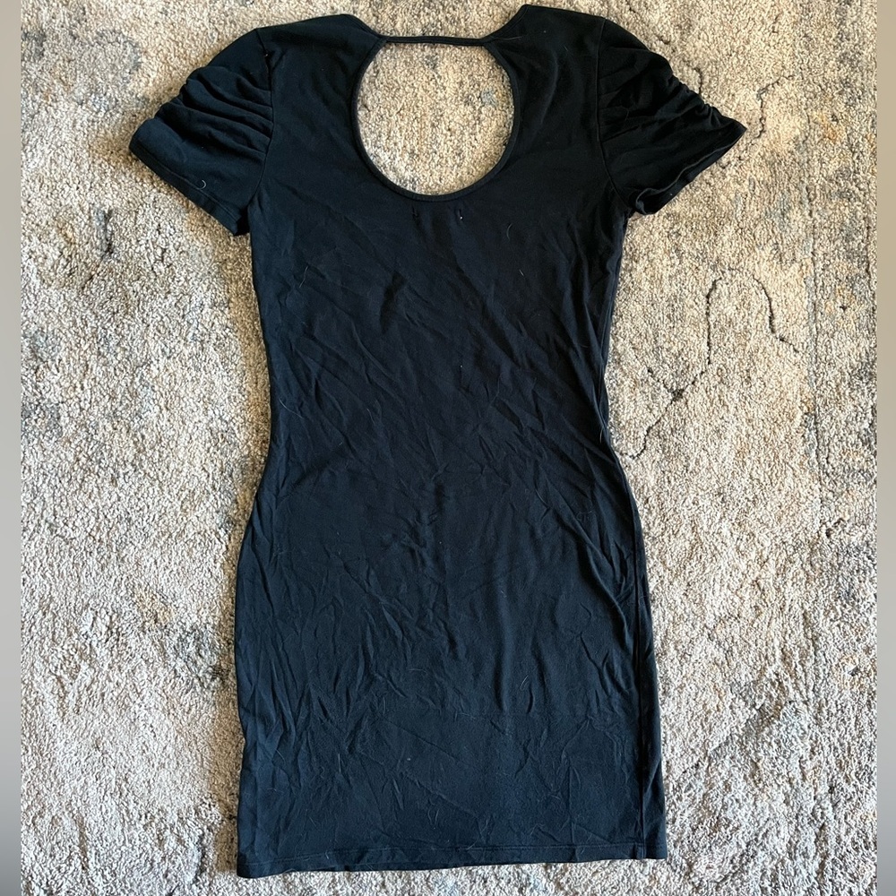 black bodycon tight fitted midi dress